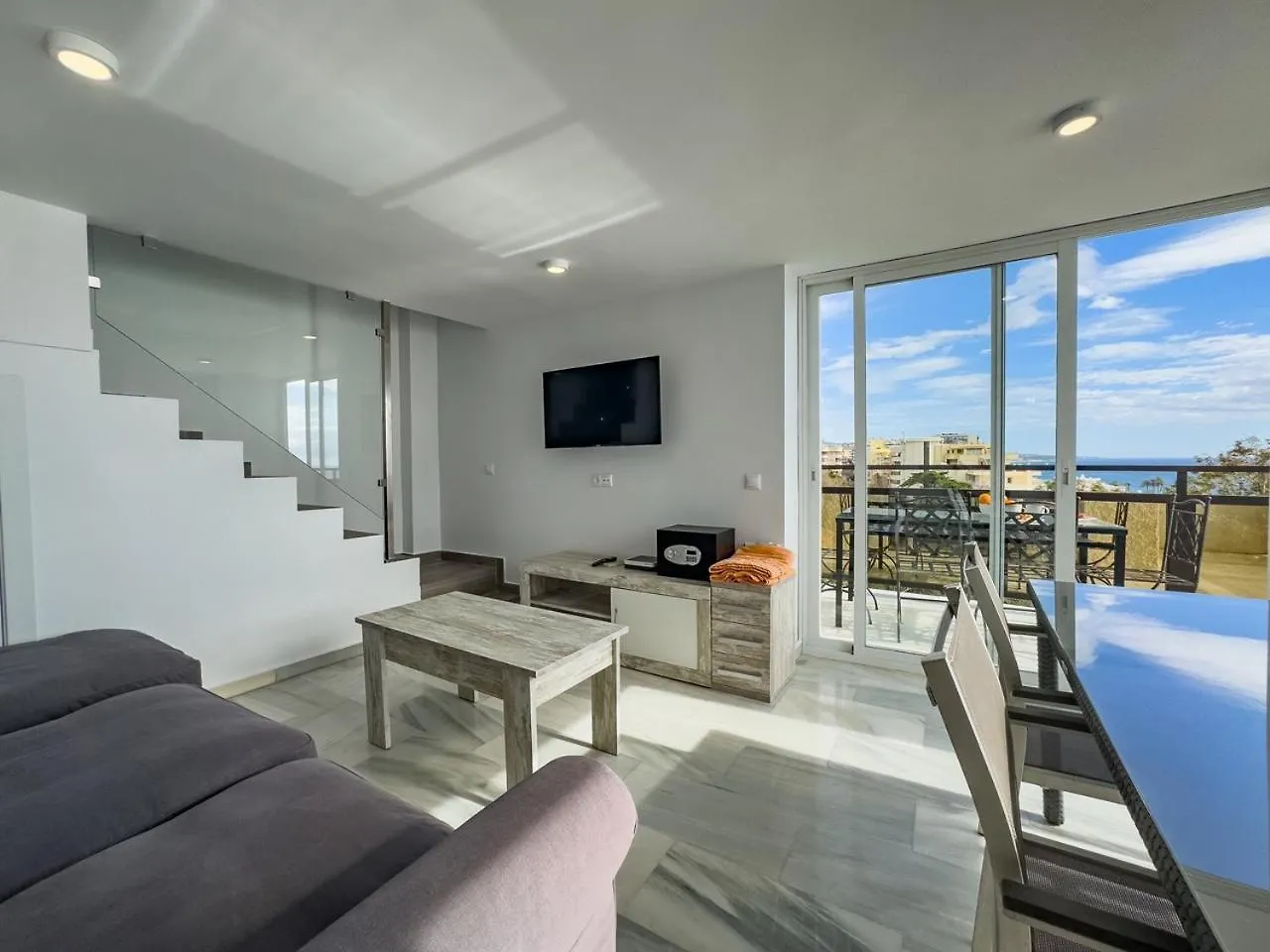 Skol 617 Beachfront Two-Bedrooms Duplex With Sea Views Марбелья Испания