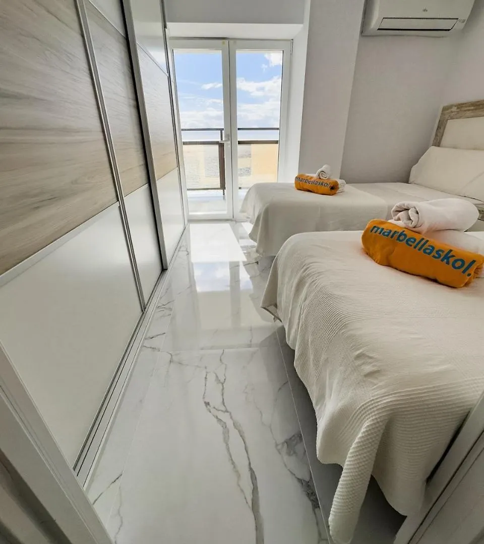 Апартаменты Skol 617 Beachfront Two-Bedrooms Duplex With Sea Views Марбелья