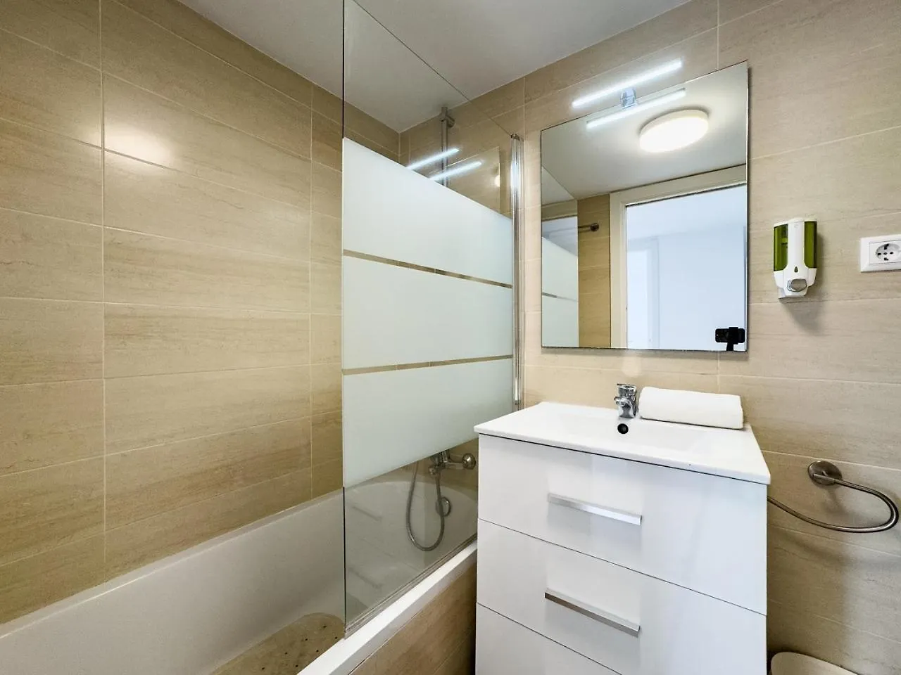Skol 617 Beachfront Two-Bedrooms Duplex With Sea Views Марбелья Испания