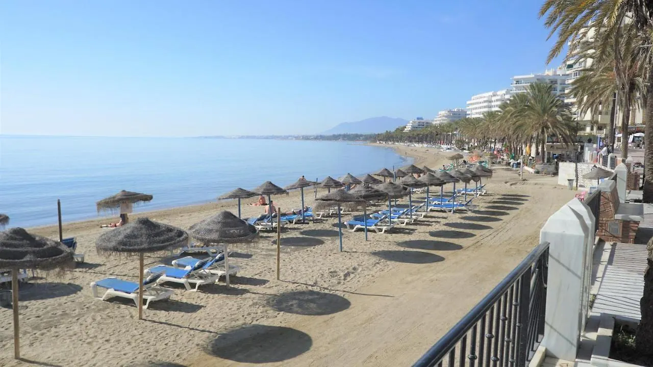 Апартаменты Skol 617 Beachfront Two-Bedrooms Duplex With Sea Views Марбелья